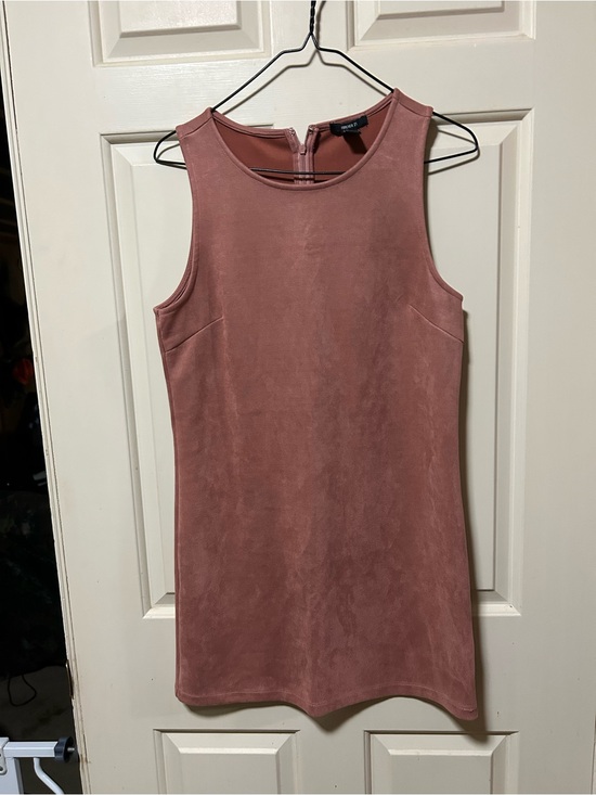 Forever 21 Dresses & Skirts - Forever 21 Rose Mauve Velvet Sleeveless Mini Dress